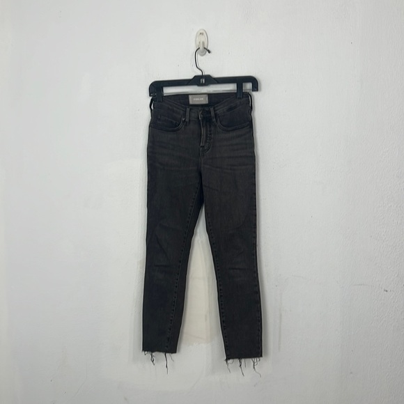 EVERLANE MIDE RISE RAW HEM BLACK WASH JEANS SIZE 25 - Picture 2 of 5
